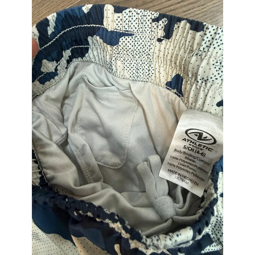 Athletic Works Womens Blue Camo Running Shorts Elastic Waist Inner Liner Small